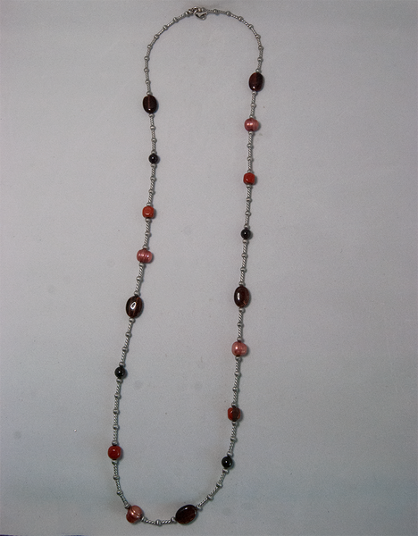 Rose and amber bead twisted chain necklace